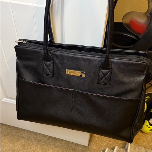 Mary Kay Black Tote Bag Zippered - Picture 3 of 10